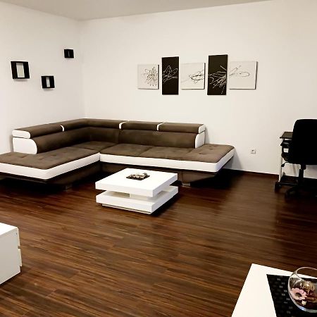 Familyhouse Apartment Pula Ngoại thất bức ảnh
