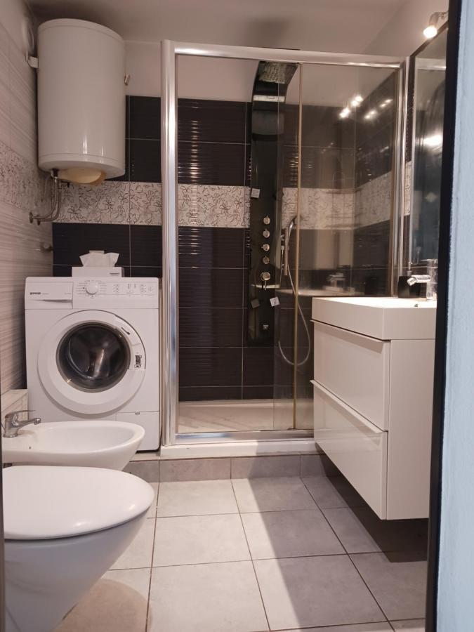 Familyhouse Apartment Pula Ngoại thất bức ảnh